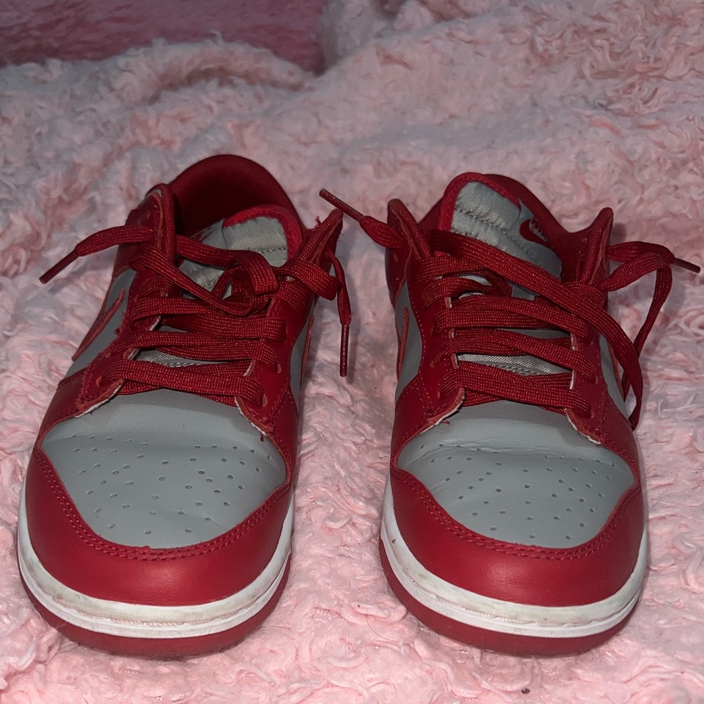 Used red and grey dunks